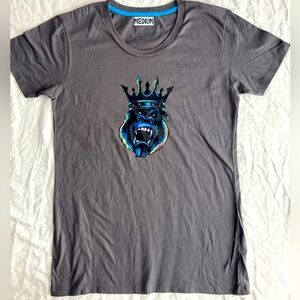 “King G!” | Crowned Gorilla | Powerful Men’s Gray Tee Size Medium
